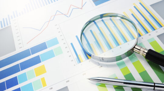 magnifying-glass-charts