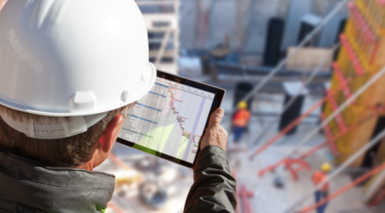 construction-worker-tablet